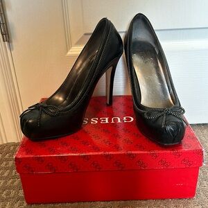 Guess black heels